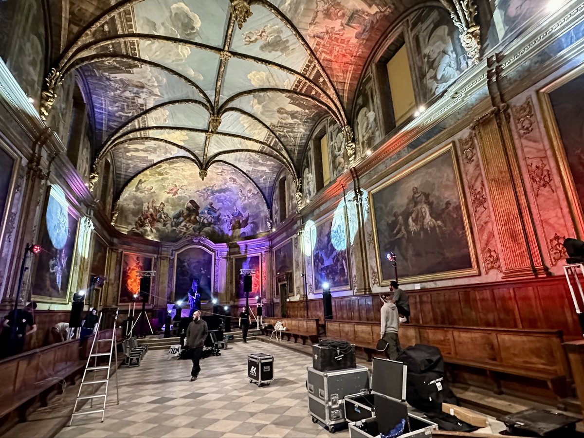 sj_bowden's tweet photo. @itsrapha83 We visited it last year specifically because of your photos and it was sublime - even though they were in the middle of setting up for a Halloween dance party and we couldn’t quite get the best look at it… https://t.co/4P2Mku5gp0