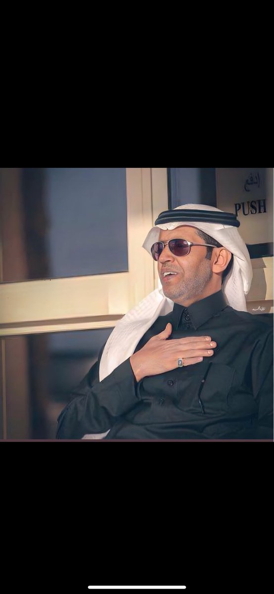 جاهزين 😍😍😍 اول شي تم تحويل ١٠٠٠ ريال للمنسقة مني شخصياً 
ثانياً : موعدنا الجمعة الساعه ٩ في مساحة يتخللها الفرح والسعادة والبهجه بحضور الغالي الاستاذ <a href="/AzizbagBag/">عبدالعزيز أحمد بغلف🇸🇦</a> 
#عبدالعزيز_أحمد_بغلف 
٦٠٠٠ ريال توزع 🎁🎁🎁🎁🎁🎁صناديق من ٣٠٠ ريال بالاضافة الى خمسة جوالات 📱📱📱📱📱 كل هذا