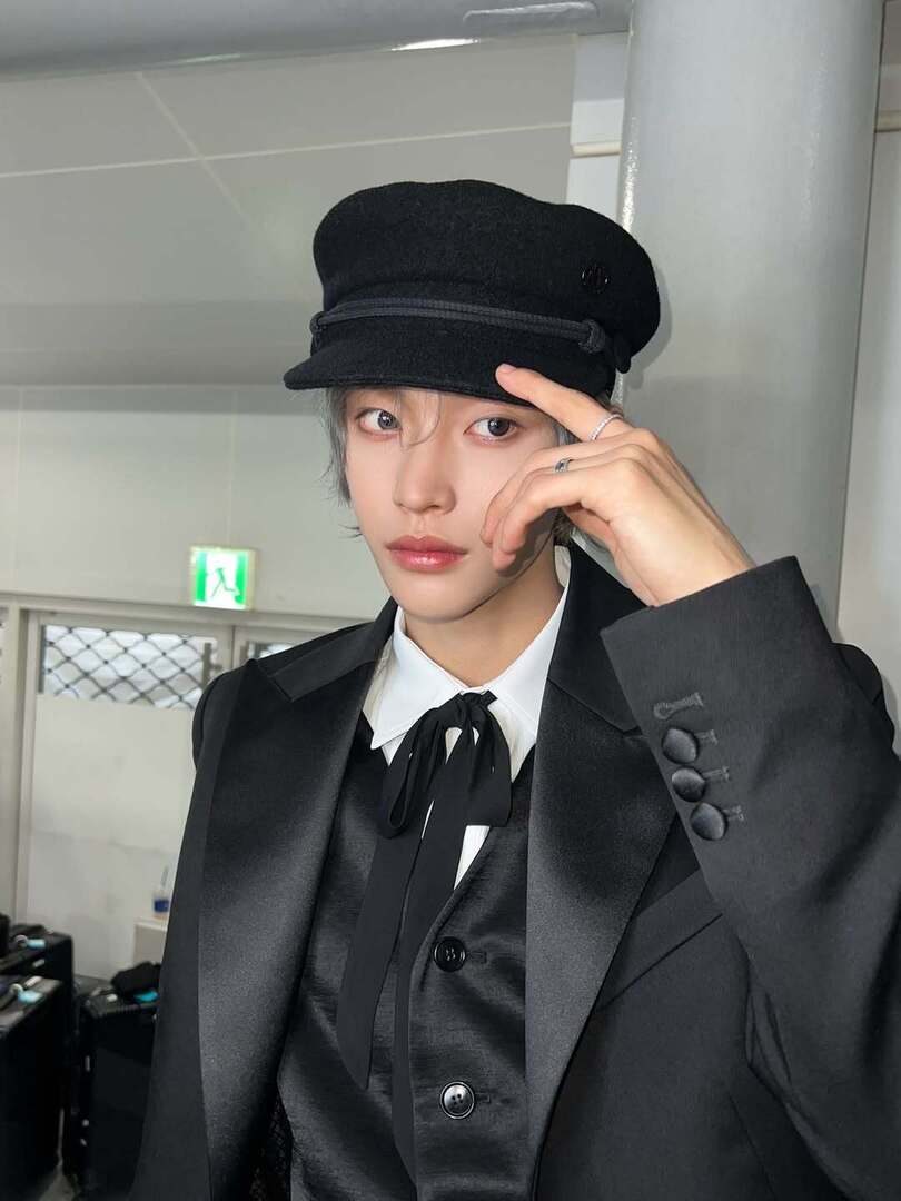 selfolssi ♤ tweet media