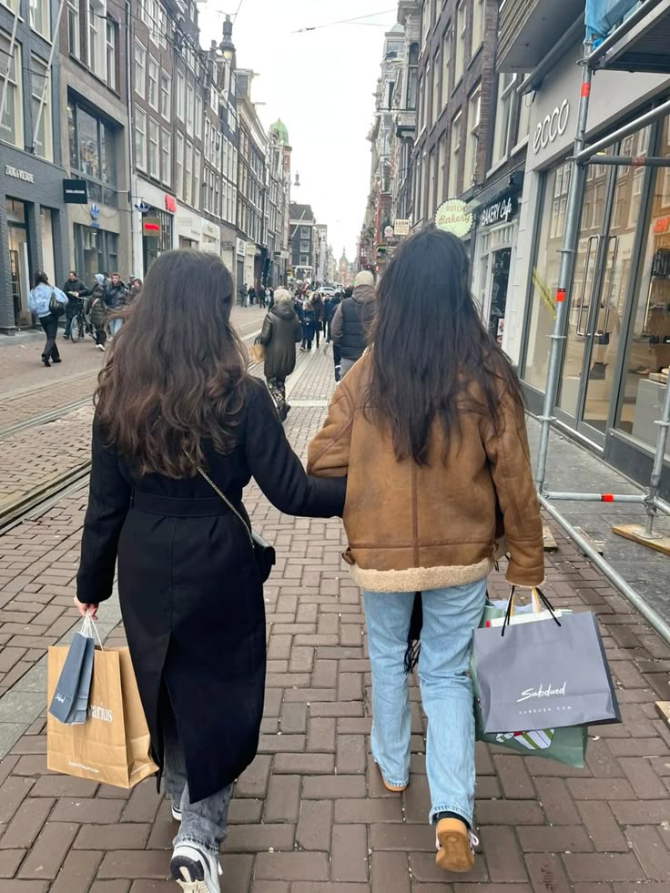 ⠀

📍 Adelaide Central Plaza Shopping Centre. 

⠀