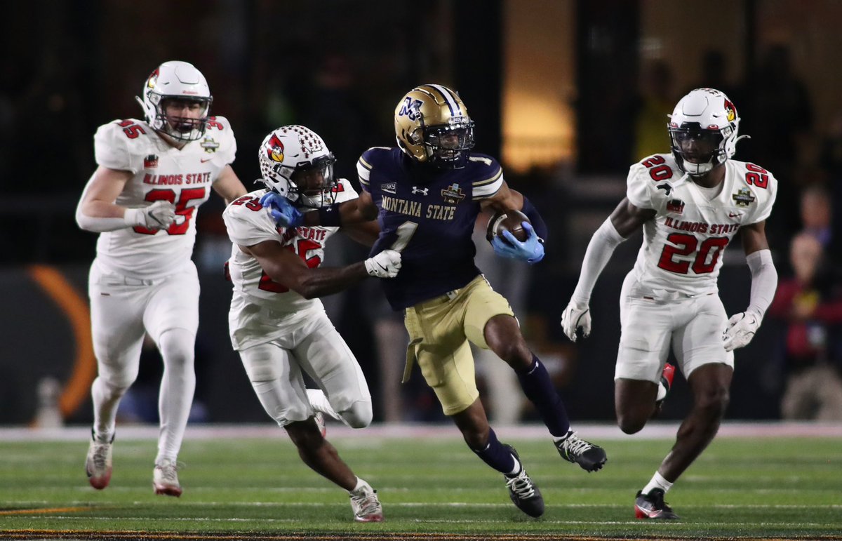 Brooksnuanez's tweet photo. Montana State fights its way to a 35-34 thrilling overtime win over Illinois State to take home the National Championship for the first time in 41 years https://t.co/XQqLgwhLOt