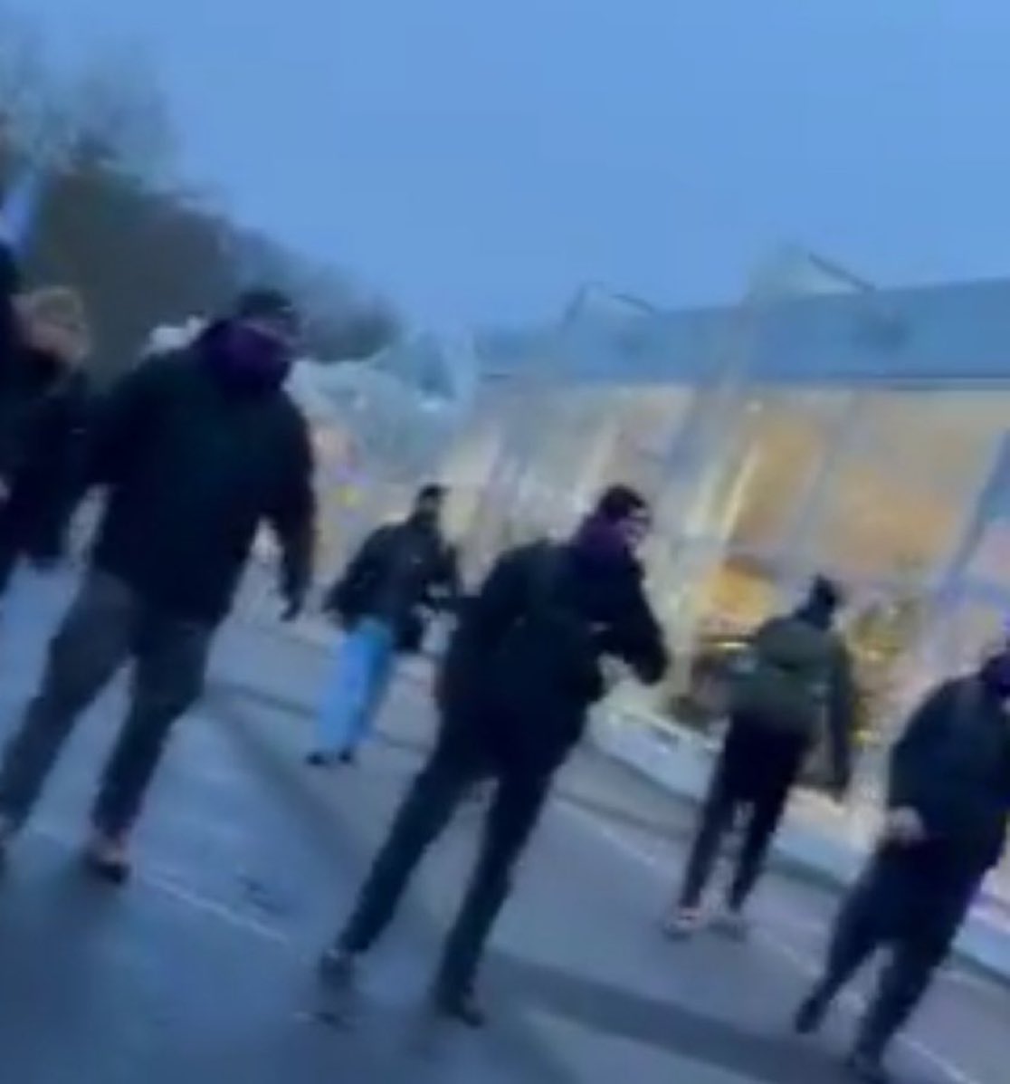 „Die immer wieder vorgetragene Behauptung, die Antifa könne nicht verboten werden, weil sie keine Organisation sei, ist eine bloße Schutzbehauptung, die ein Verbot verhindern soll. Die Antifa ist eine linksextremistische Sammelbestrebung und kann natürlich verboten werden.“