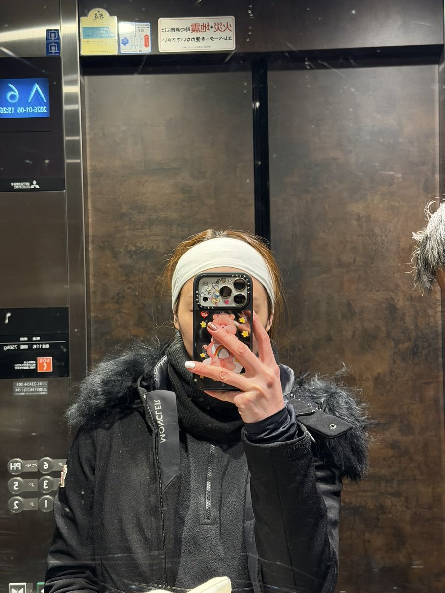 miunatshaa's tweet photo. วันนี้หนาวมากกกกกกก 3 ชั้นก็ไม่อยู่🥹 https://t.co/lPRCYX41Nw