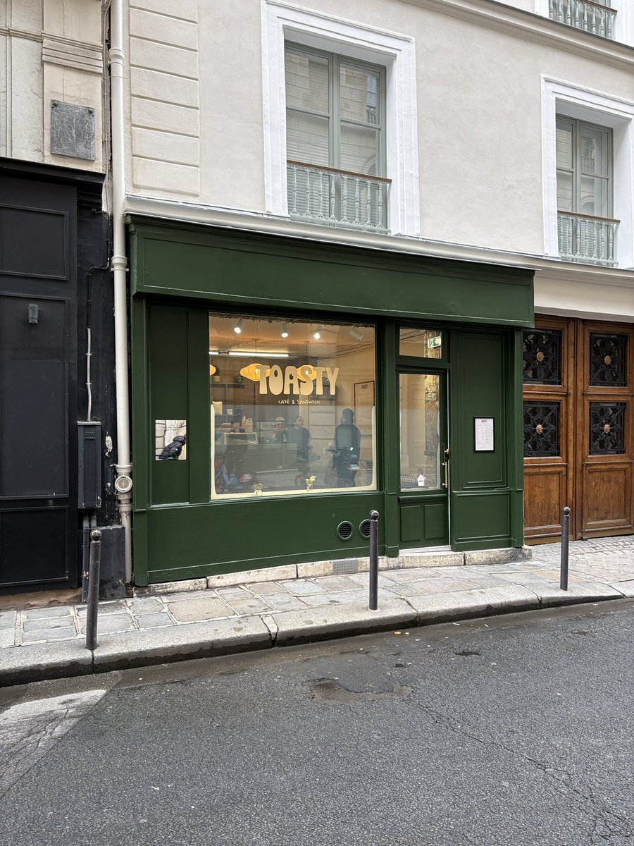 Les Tasters tweet media