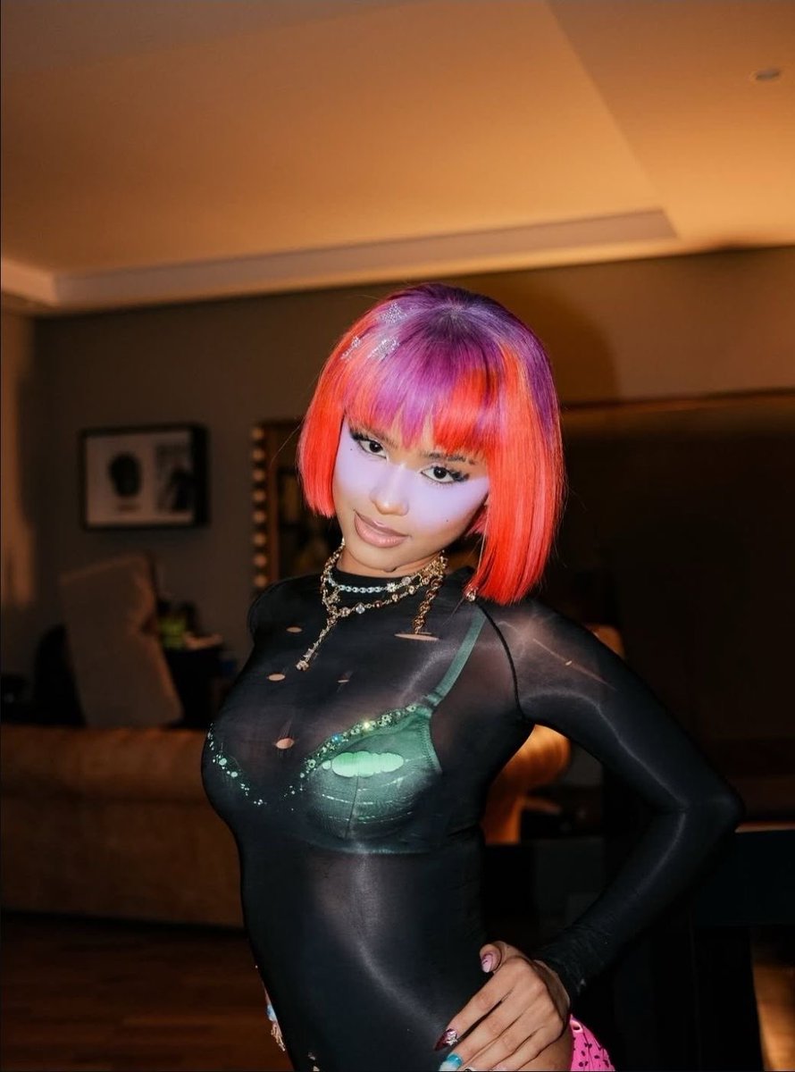 TYLAFILE's tweet image. That girl