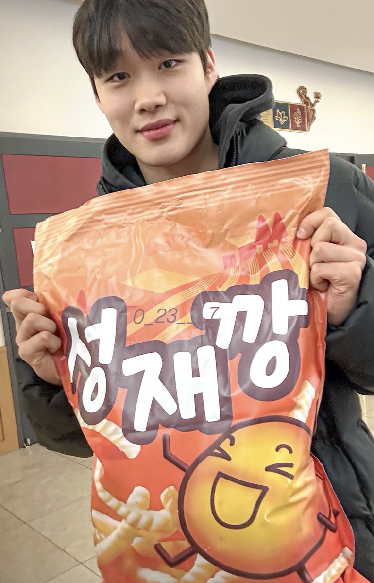 성재깡 귀여워…..