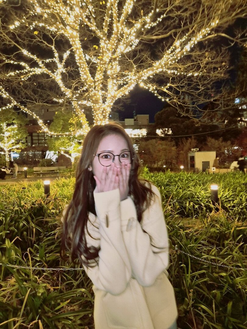 selfolssi ♤ tweet media