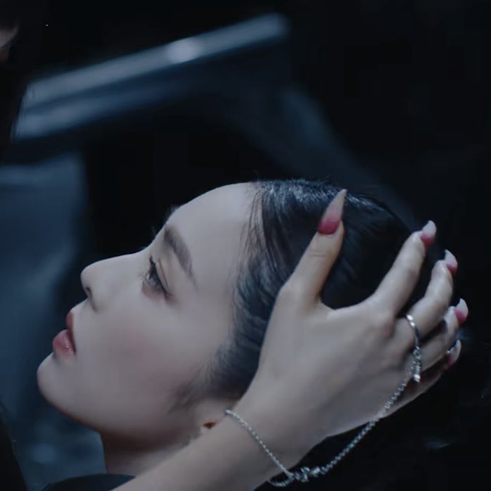 xiongseulgi's tweet image. "FUCK YOU"                             "WHEN"