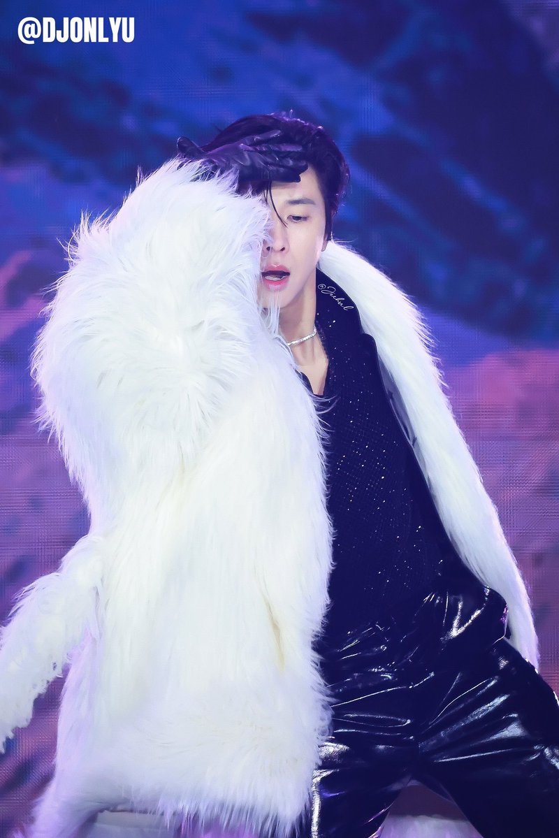 men in faux fur>>>>>>>>>>