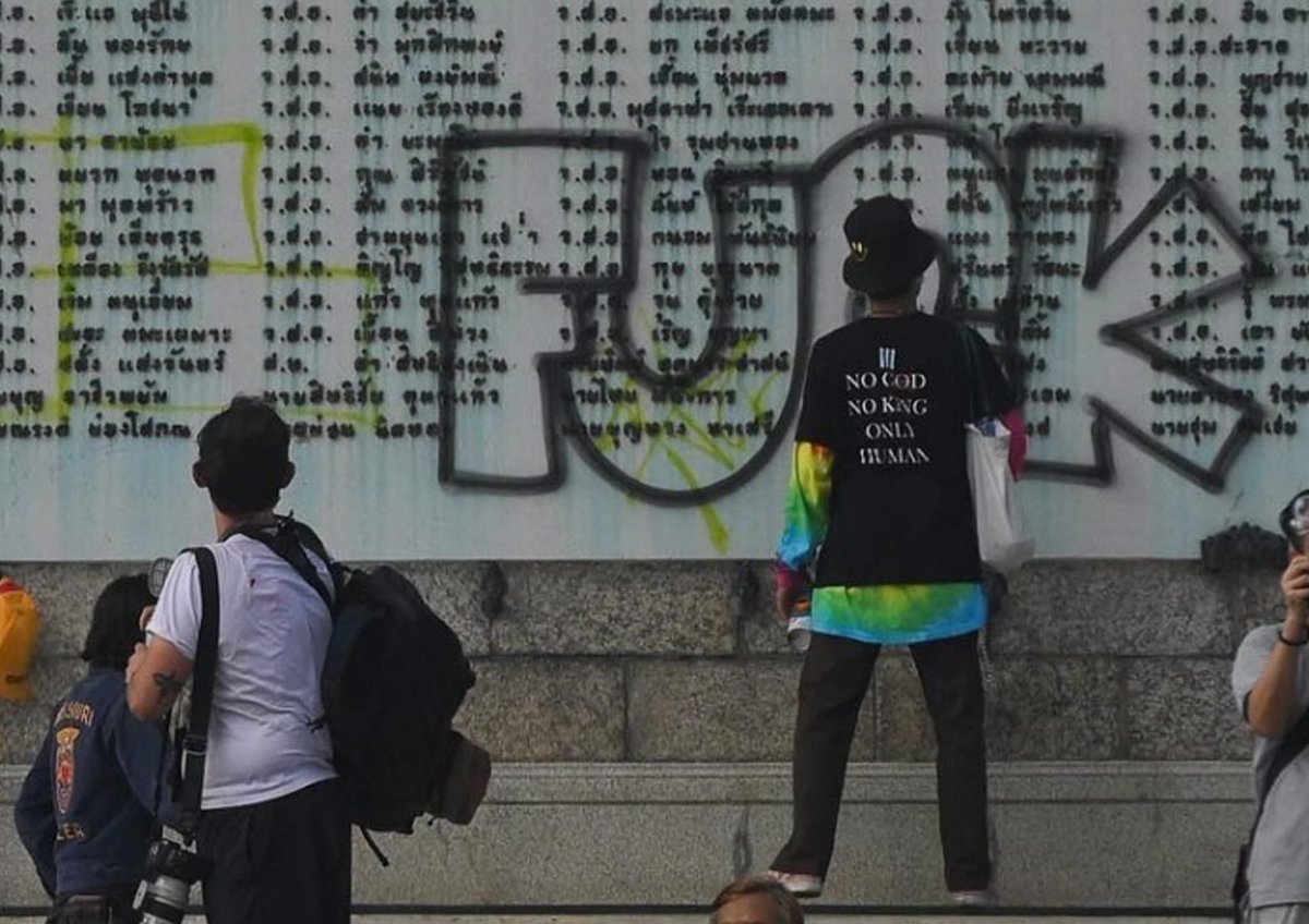 °หึ° tweet media