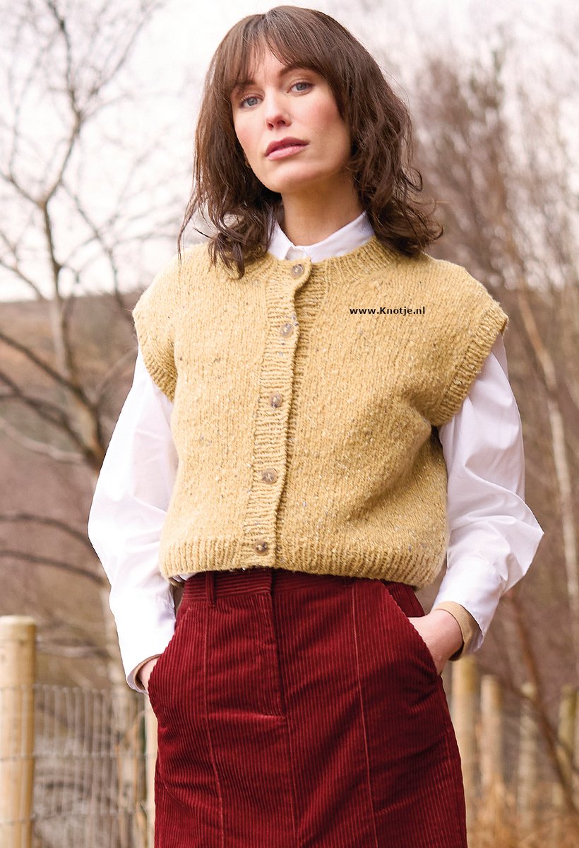 Knotjenl's tweet photo. Vest "DENIM" maakt u met Rowan Felted Tweed Soft. Zie: https://t.co/csXTwBlxt1 voor alle DIY info en meer. OF ZIE: https://t.co/MMj8kLWxCz voor het garen. Bij https://t.co/outqNvm8mU verkrijgbaar in 10 kleuren.
#Rowan #Breien #Vest #vesten #handwerken #diy #alpaca #Wol #garen https://t.co/M1vKfzCeC7