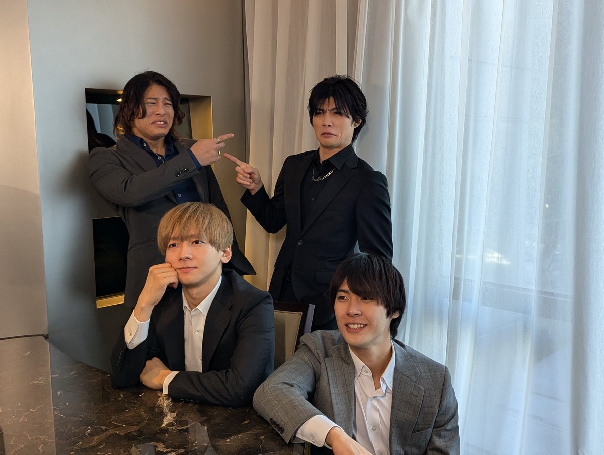 IchienLee's tweet photo. 社長大人坐在辦公桌就是帥
東雲先生真的不搞怪不舒服🤣🤣
@AduoEvent 
@Reiya_Shin0n0me 
@Kento_H_0404 
@rikumukai 
@dekkai_chimpo https://t.co/zLHbDsmxK7