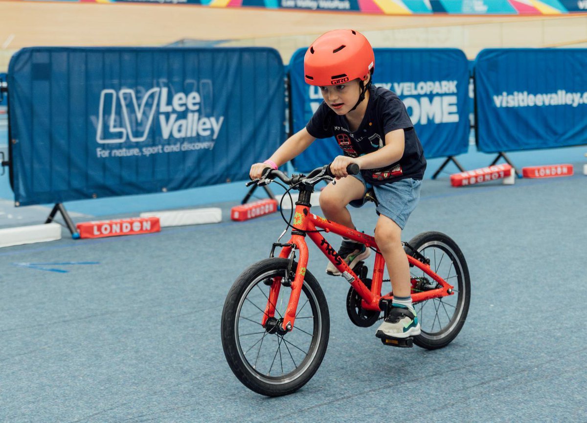 Lee Valley Park tweet media