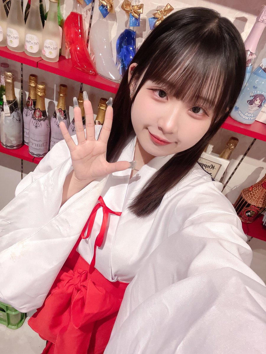 年始初いん‼️17-22時います🤍🤍