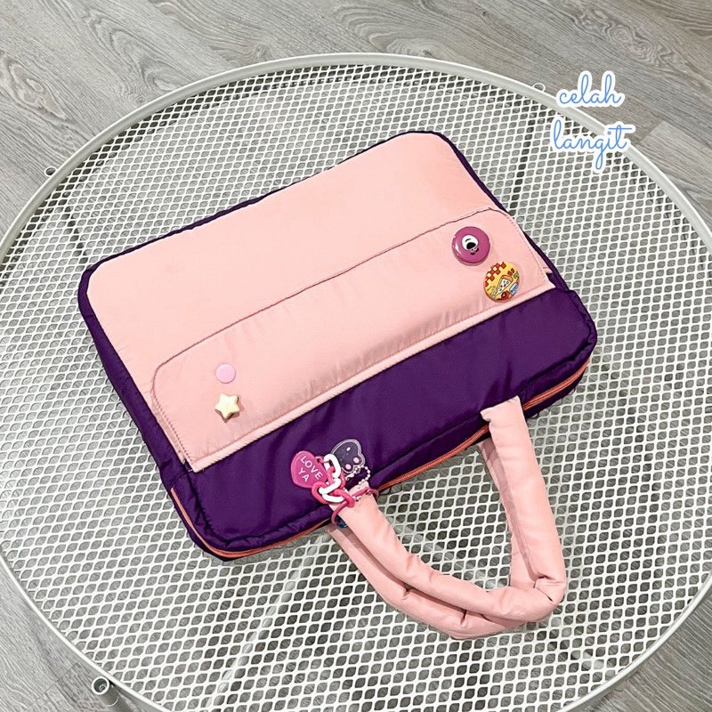 ejplore's tweet image. laptop sleeve yang gemes, gumuy, lucu paripurna

a thread