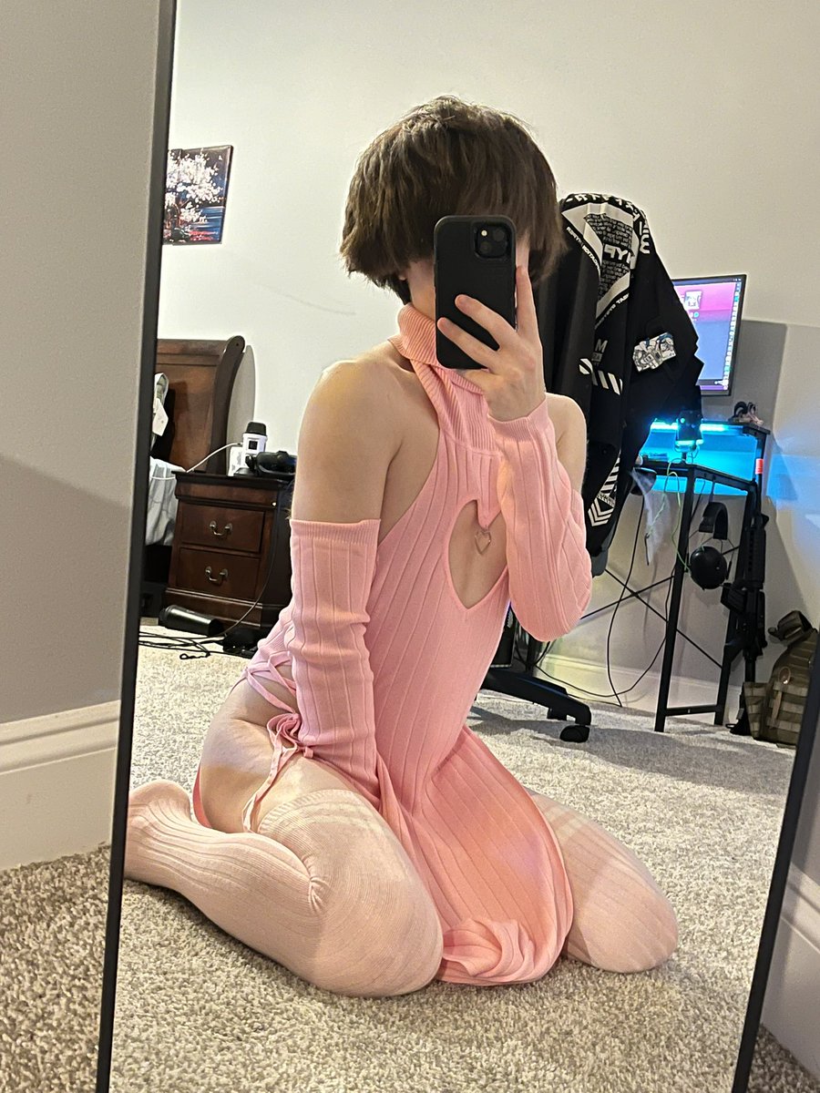 Smelly_M3lly's tweet photo. #femboy #femboys #femboythigh #smellymelly https://t.co/5jmtrCP92f