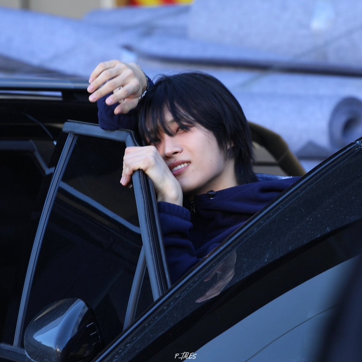 pyun_tales's tweet image. 널브렁고앵이.... 뚜롱과다를바없음 기절입니다...