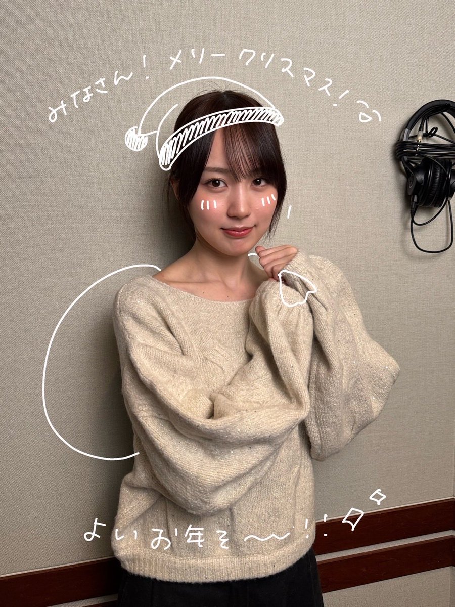 乃木坂46生写真~画像4枚目まであります~ 乃木坂46“公式本”表紙メンバーは9人 衣装は紫・白・カラフルの3種類