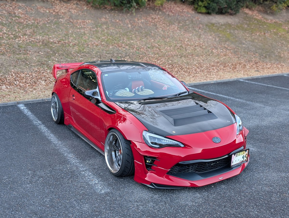 GON_beecrew's tweet image. #今年の仕様変更を振り返る 
ドリ車のくせに見た目だけ🫣
①GHOSTEXPOD赤黒内装
②ロケバニORIGINぷちワイド
③WORK VSKF#
④KABUKI ミラー