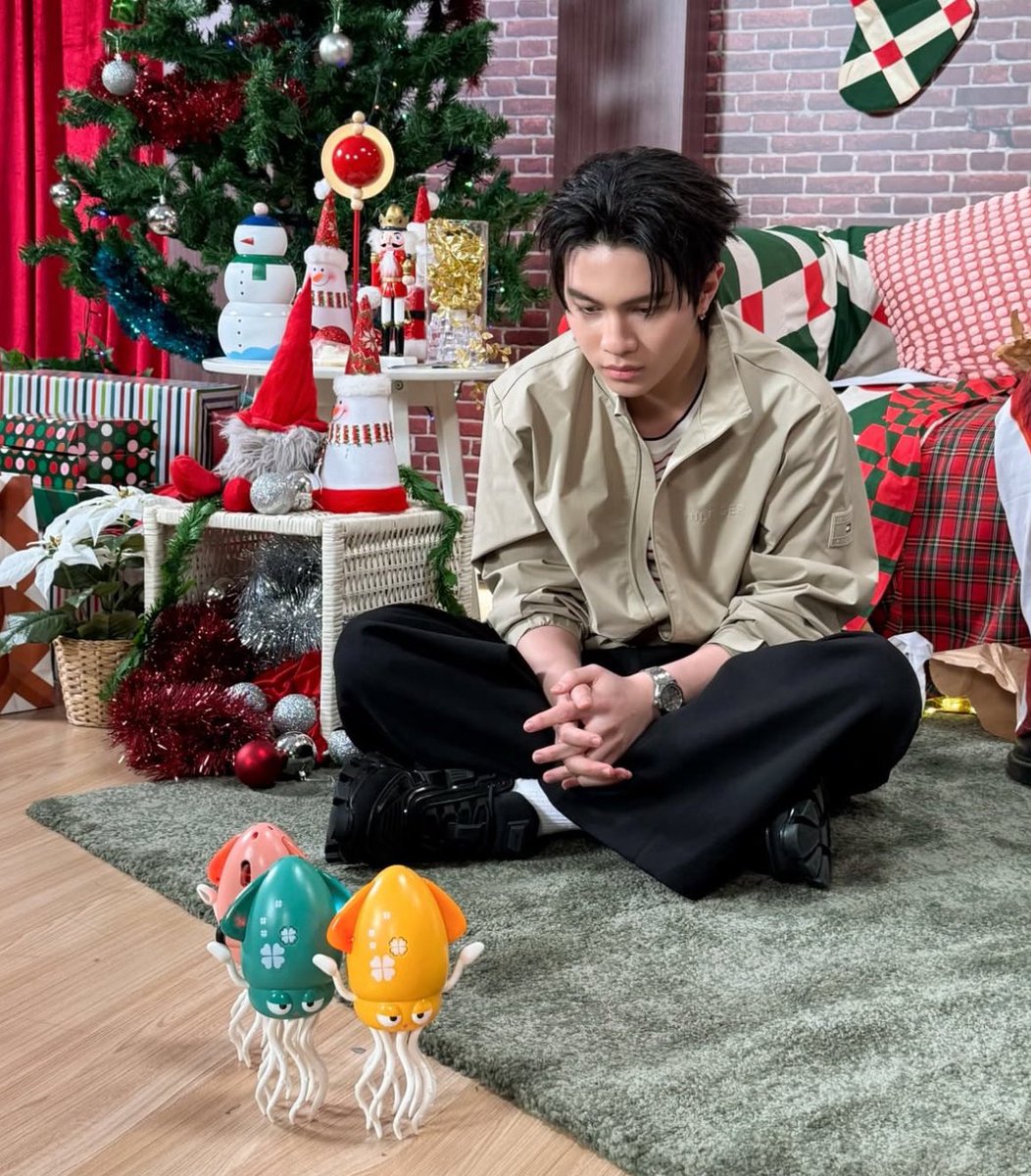 I get why est calls him  'his baby' 😭