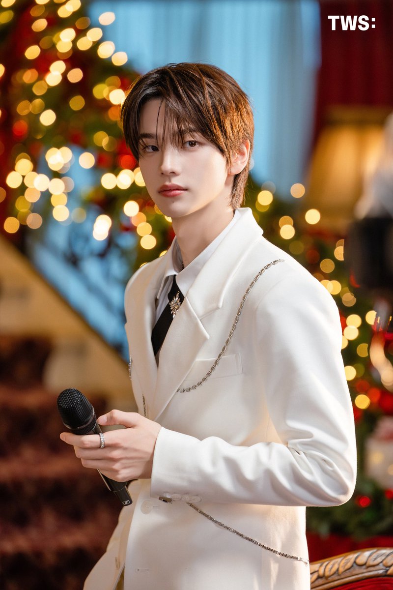 SEIKO_JTWS42's tweet photo. 王子様😍😍😍
#TWS #SnowPrince https://t.co/BBe2OI9iYj