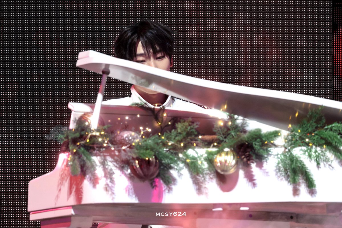 251225 sbs

#SUNOO #선우 
#ENHYPEN #엔하이픈