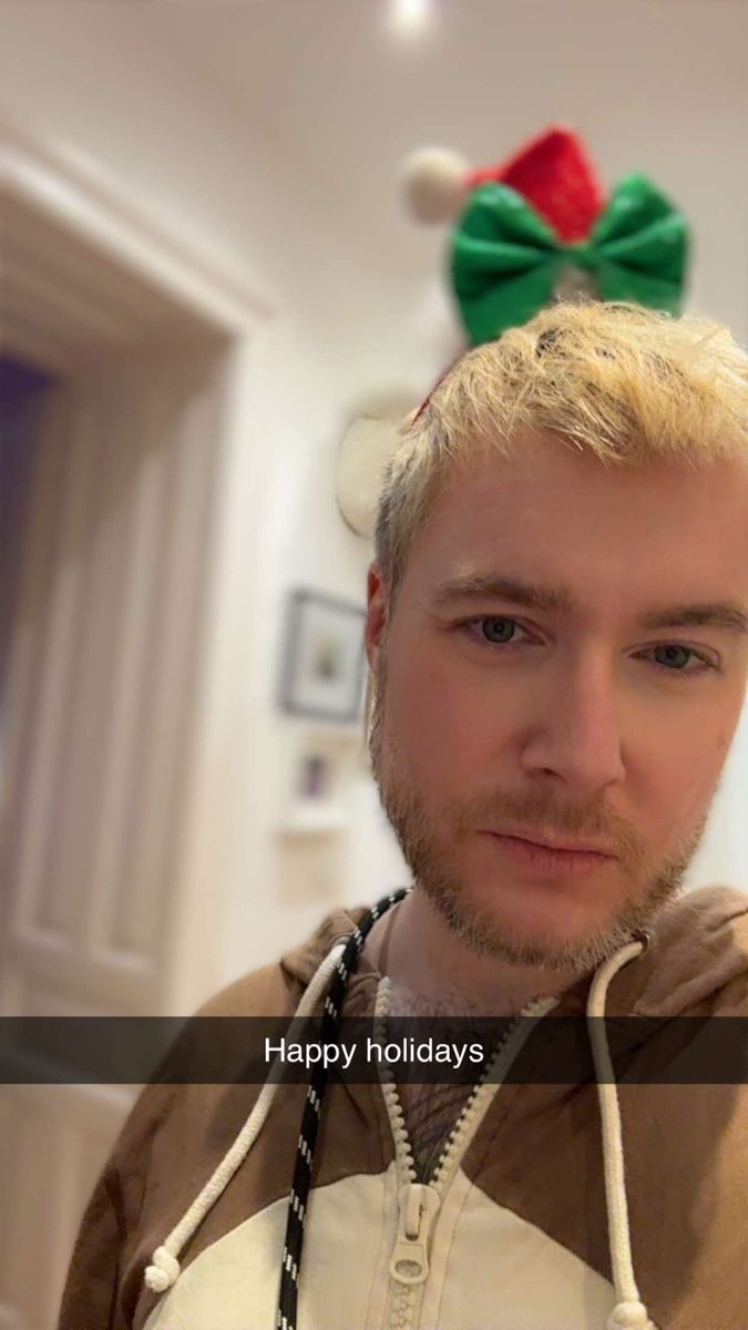 FlotationVie tweet media