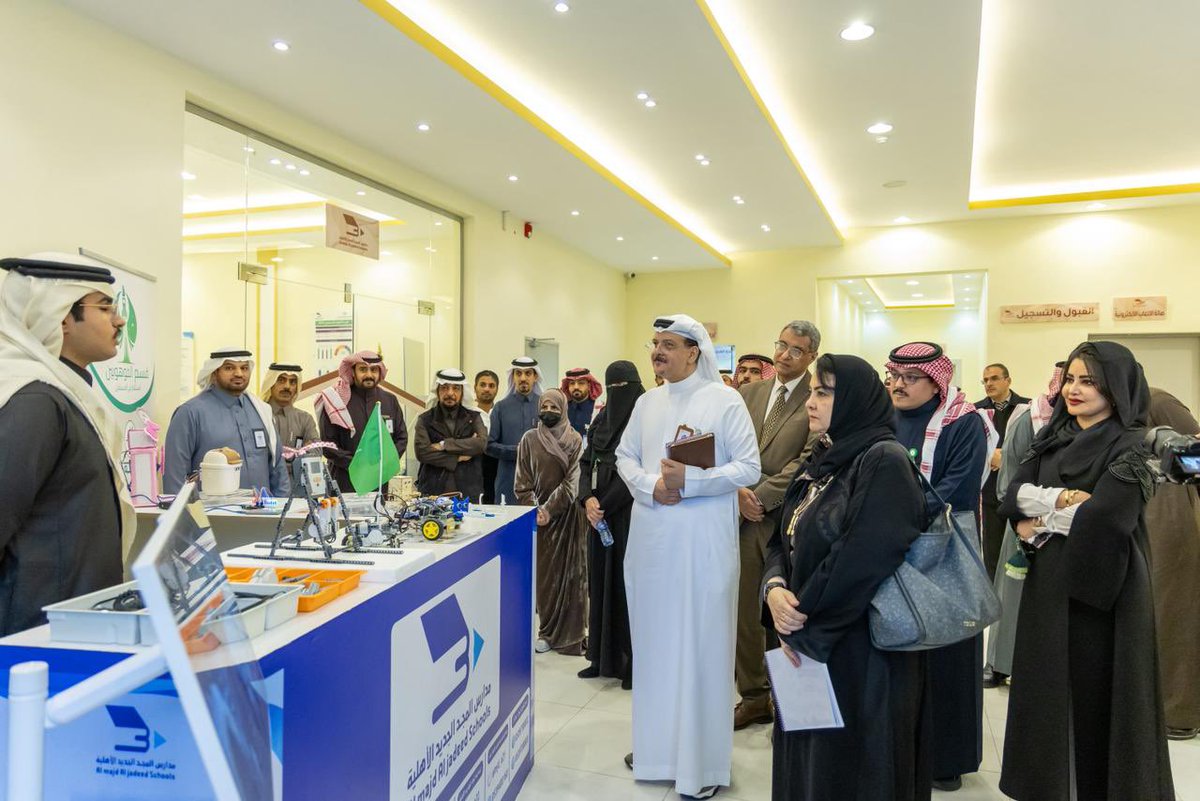 MOE_HHL's tweet image. سلّط #تعليم_حائل الضوء على جهوده في رعاية الموهبة والاختراع خلال زيارة فريق التقييم لبرنامج مدينة حائل الصحية، عبر استعراض ركن قسم الموهوبين، والبرامج والمبادرات التي تسهم في بناء بيئة تعليمية صحية ومحفزة للابتكار، بما يعزز التكامل بين التعليم والصحة في المجتمع المدرسي…