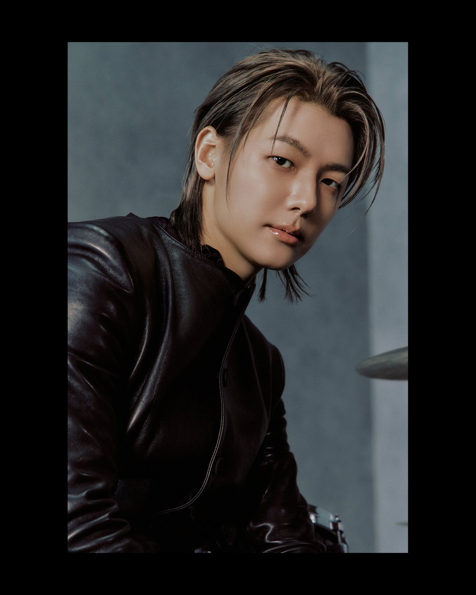 CNBLUE (씨엔블루) 3RD ALBUM [3LOGY] 

「CONCEPT PHOTO 1」

2026.01.01 6PM (KST) ➤ PRE-RELEASE
2026.01.07 6PM (KST) ➤ ALBUM RELEASE

#CNBLUE #씨엔블루 #3LOGY 
#강민혁 #KANGMINHYUK