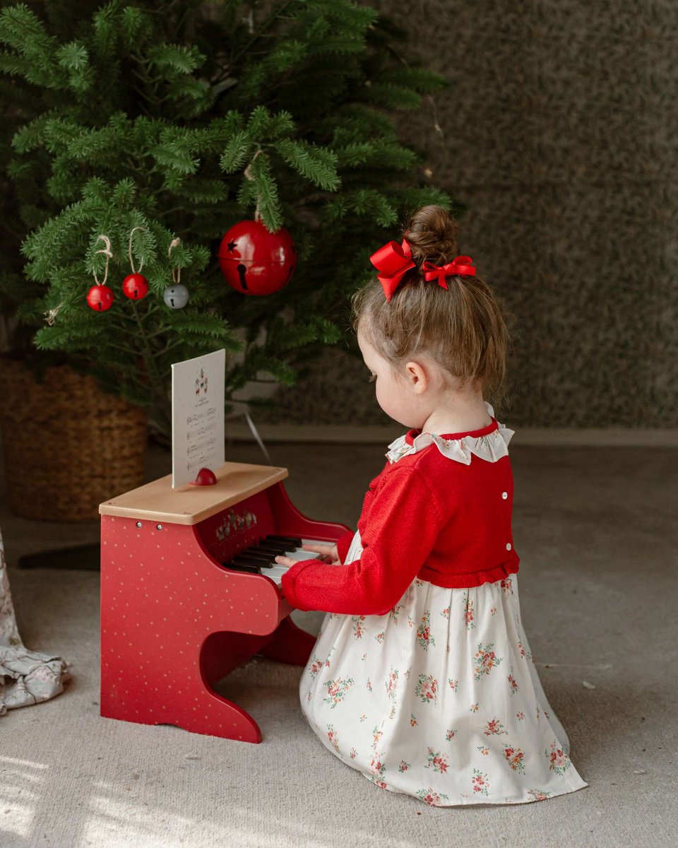 Merry Christmas to all our Happyology families 🎄❤️ 

Wishing you and your little ones a day filled with twinkling lights, velvet twirls and cosy cuddles. May your homes be full of laughter, biscuit crumbs and wrapping paper magic today and always ❤️

#Happyology #MerryChristmas