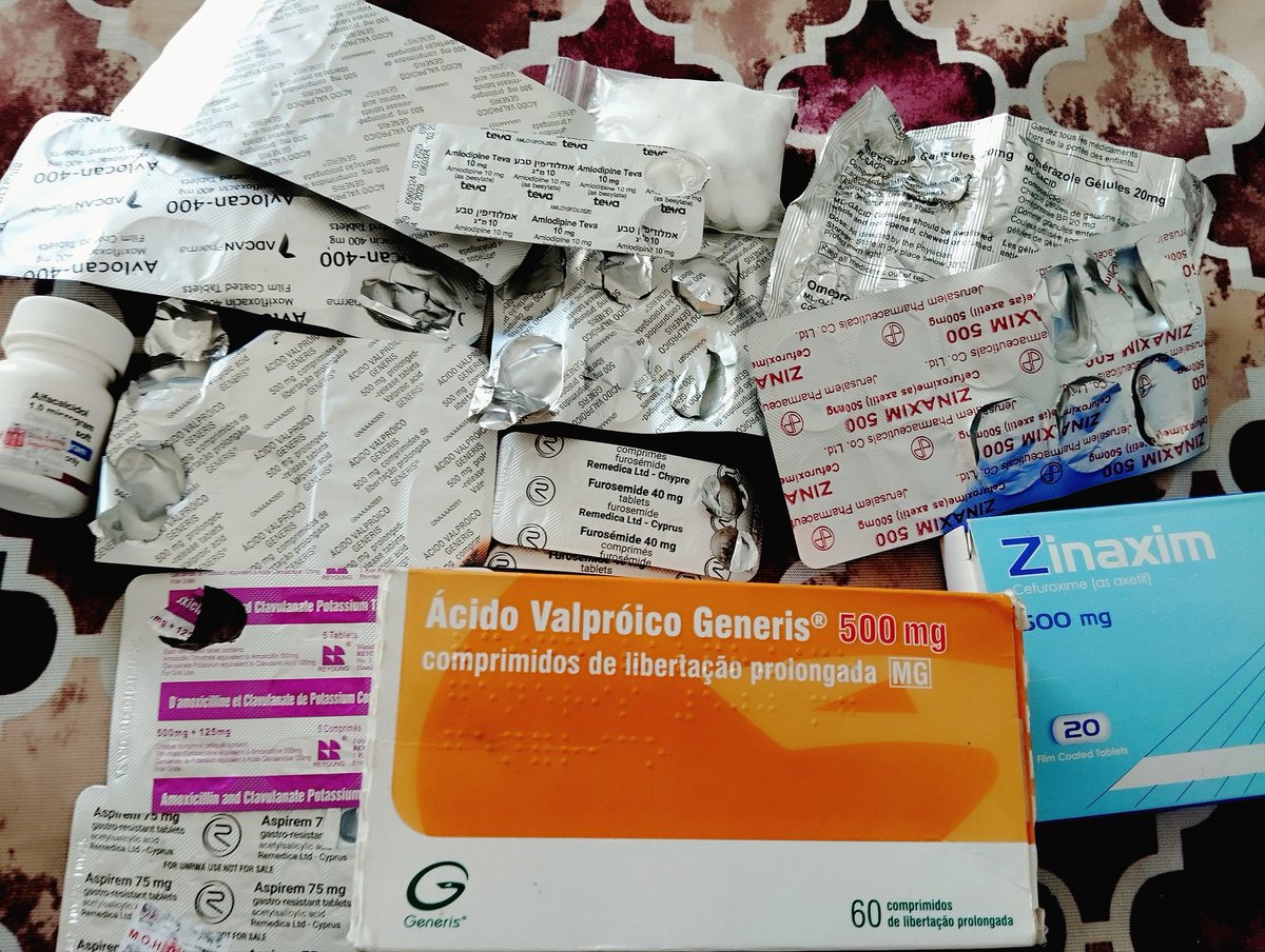 المريض بياخذ كل هالأدوية يوميًا، ومع هيك تعبه ما يخف وحالته ما بتتحسن، يومه ألم وتعب وما عنده غير الصبر. أقل شي ممكن نعمله نوقف معه، نتبرع ولو بالقليل، ونشارك المنشور عشان يوصل صوته ويلاقي حد يحس فيه.