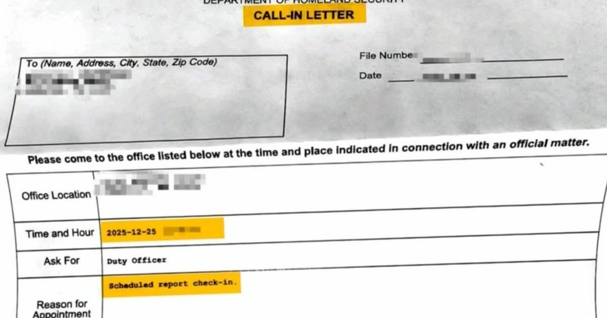 ElectionWiz's tweet image. 🚨BREAKING: Afghan migrants are receiving letters ORDERING them to REPORT to ICE offices on Christmas and New Year's Day.

AfghanEvac, an immigration advocacy group, says the letters are harsh and are ruining Christmas for migrants.