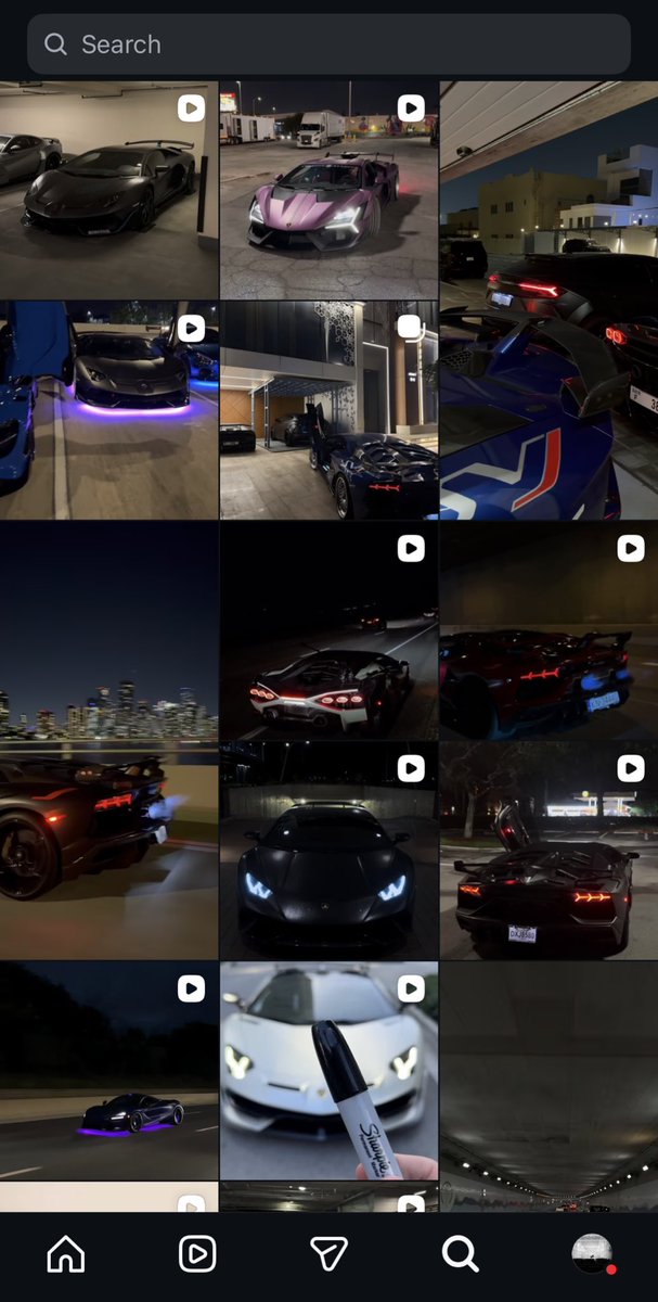 واضح انها سيارة الأحلام ولا باقي