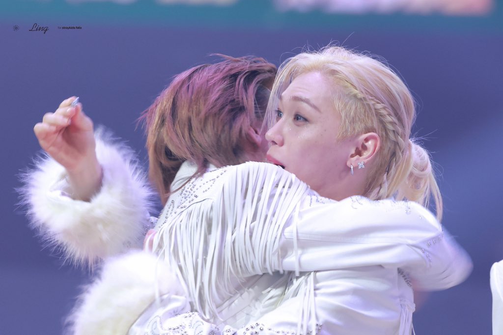 valrani_skz's tweet image. THEY’RE SO CUTE 😭😭😭