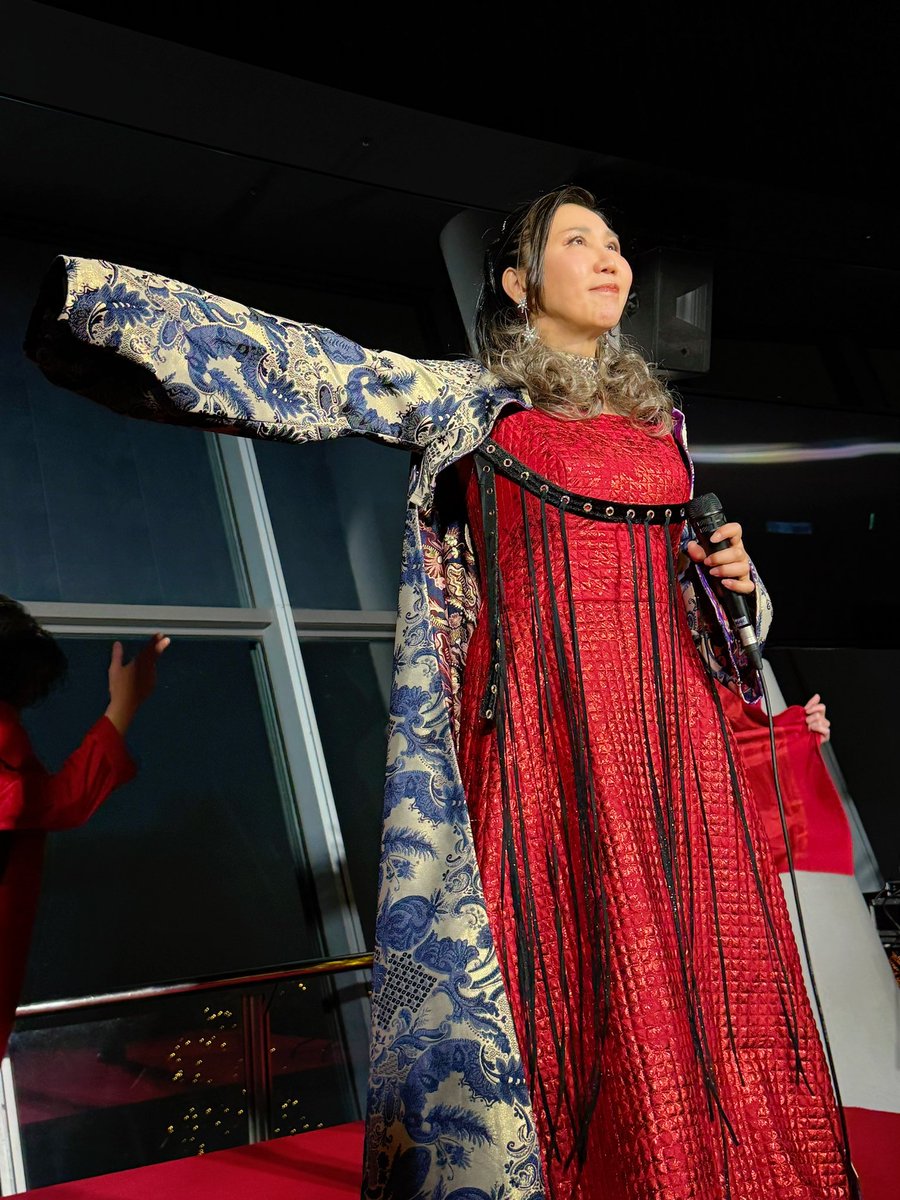 本日12/25(木)、クリスマス当日！ ライブ最終日は高橋洋子さんがご登場
