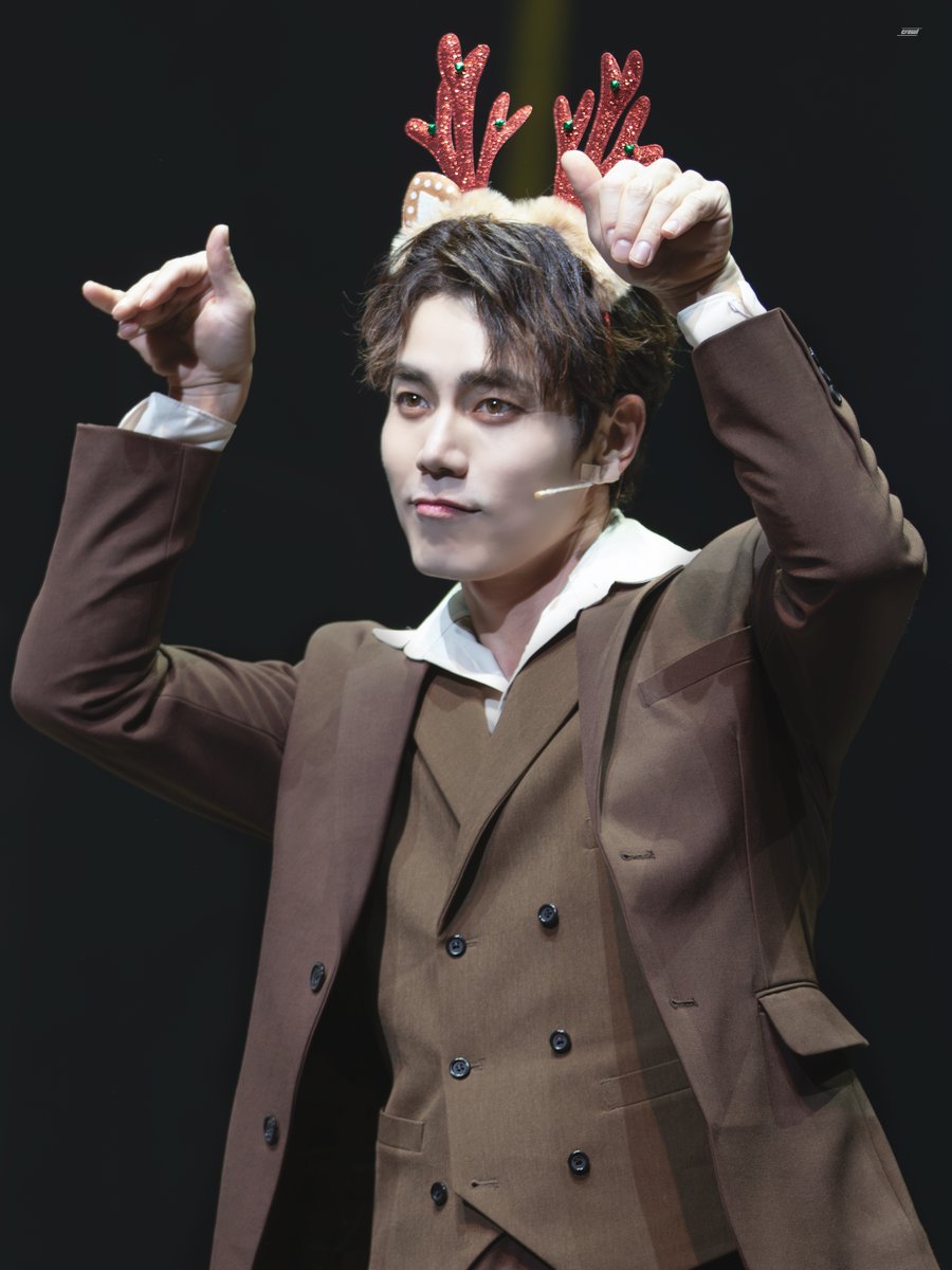 𝒄𝒓𝒂𝒘𝒍 tweet media