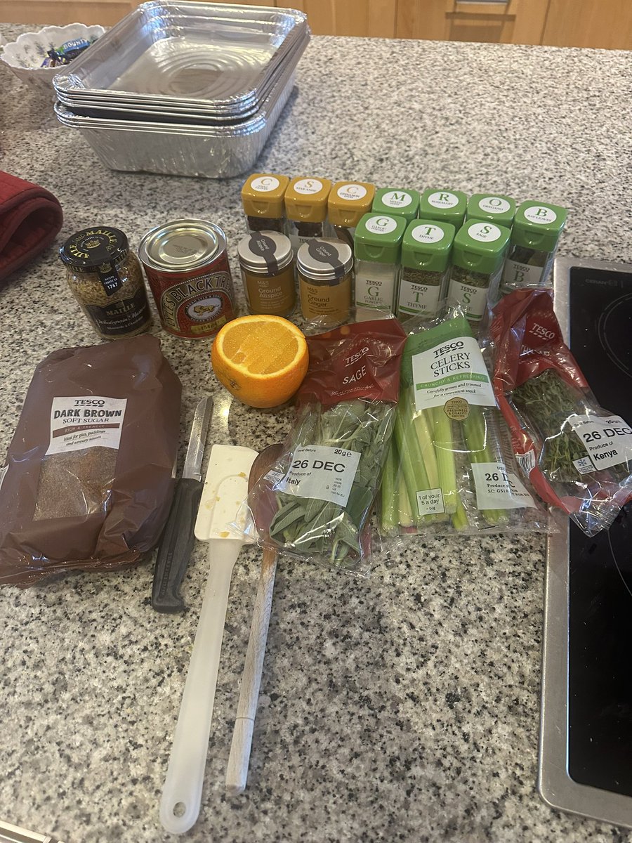 I take Christmas Ham duty very seriously 🎄🙌🏻🐖🥃