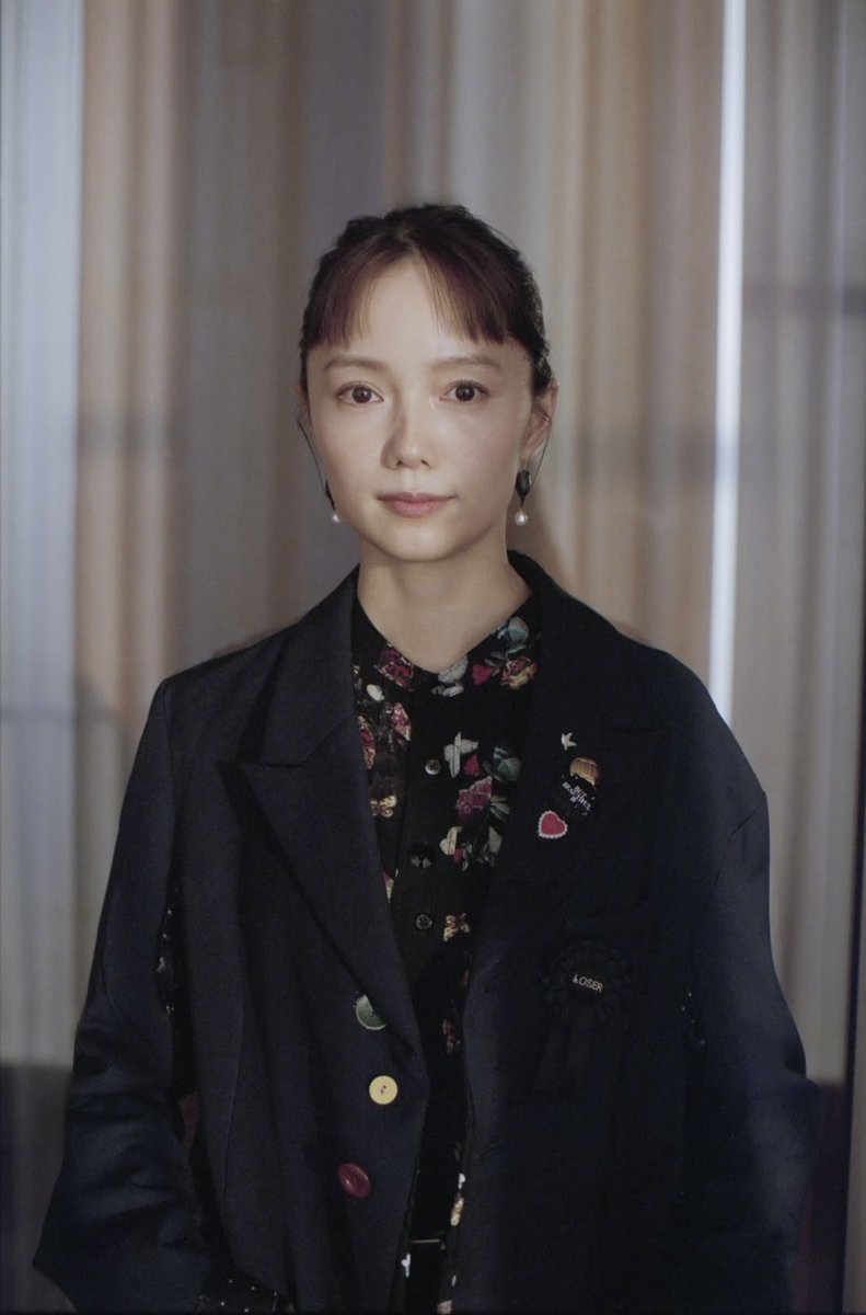 eggcarame's tweet photo. モードな宮崎あおいもめちゃ良いスね https://t.co/neXUd0jFyi