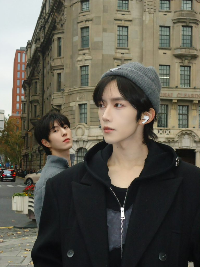 globalDESIRE4_'s tweet image. ELIOT HUANG UPDATE
weibo.com/2211239502/524…

Merry Christmas!
So the Christmas gift is… 🎁

#黄星 #EliotHuang #HuangXing #Desire4