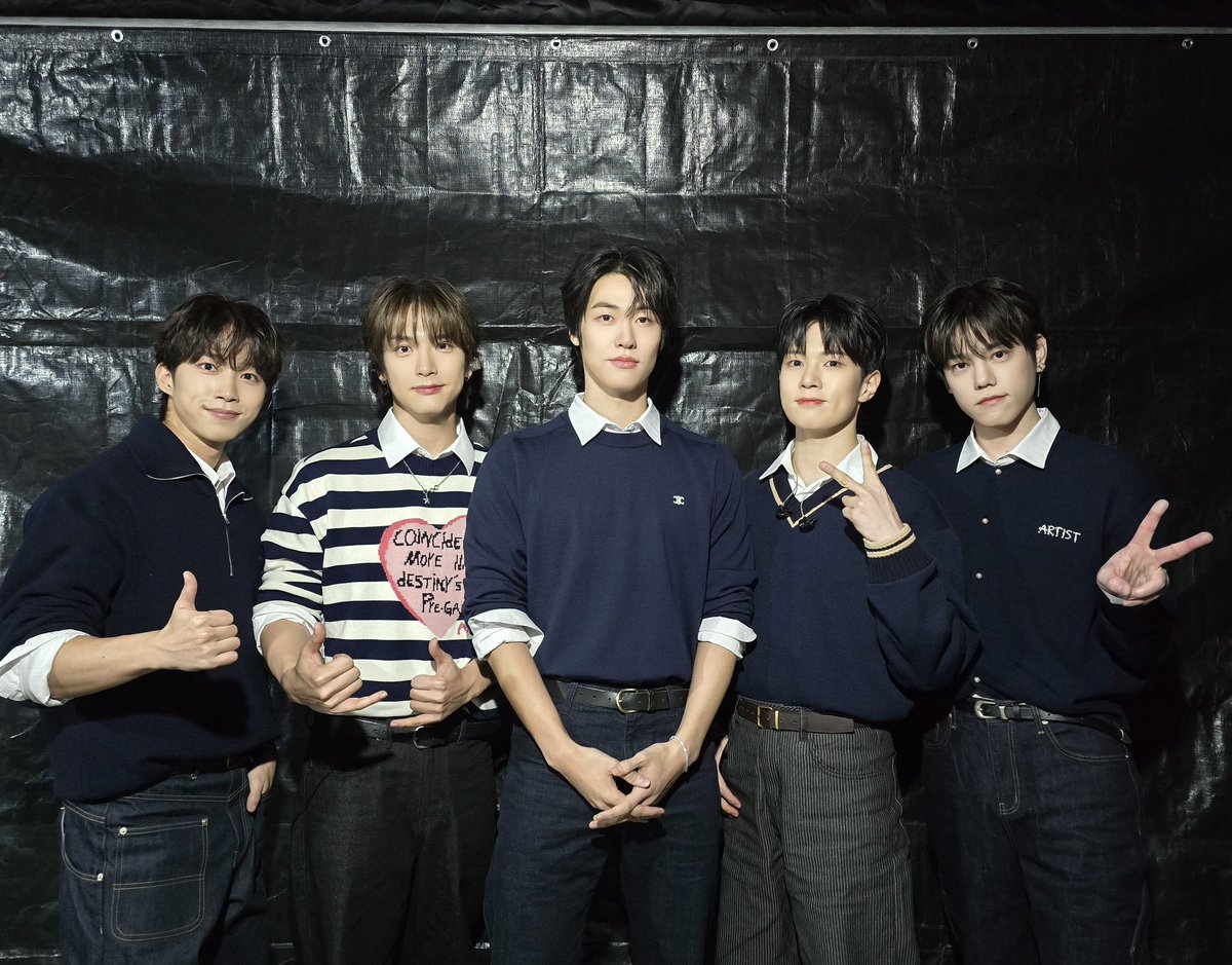 [📸] 2025 루시 ＆ 엔플라잉 〈LU.FLYING CHRISTMAS CONCERT〉

#NFlying #엔플라잉