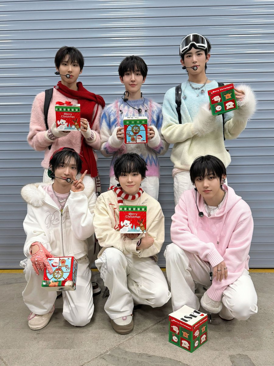 kickflip_jype's tweet image. 📸ᴋɪᴄᴋᴋɪᴄᴋᴅᴀʏ

251225
2025 SBS 가요대전

#KickFlip #킥플립 #SBS가요대전