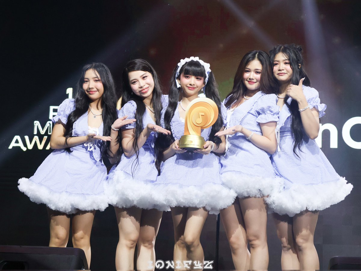 iONifYz's tweet image. [2025.11.29] PiX!E 
🏆 PIXIE | Female Stars of the Night
《 10th Ppop Music Awards 》
📍Metropolitan Theater
🐣🍣🍯🐈🐚
#pixieph
#pixieppopgroup
#10thPPOPMusicAwards
#PhilippinePopularMusicAwards
#PPMA2025
@pixieofficialph