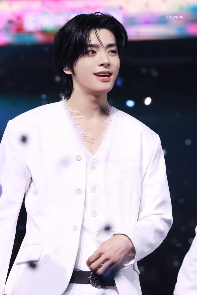 251225 SBS

#제이크 #JAKE #ジェイク 
#심재윤 #SIMJAEYUN #沈载伦 
#엔하이픈 #ENHYPEN