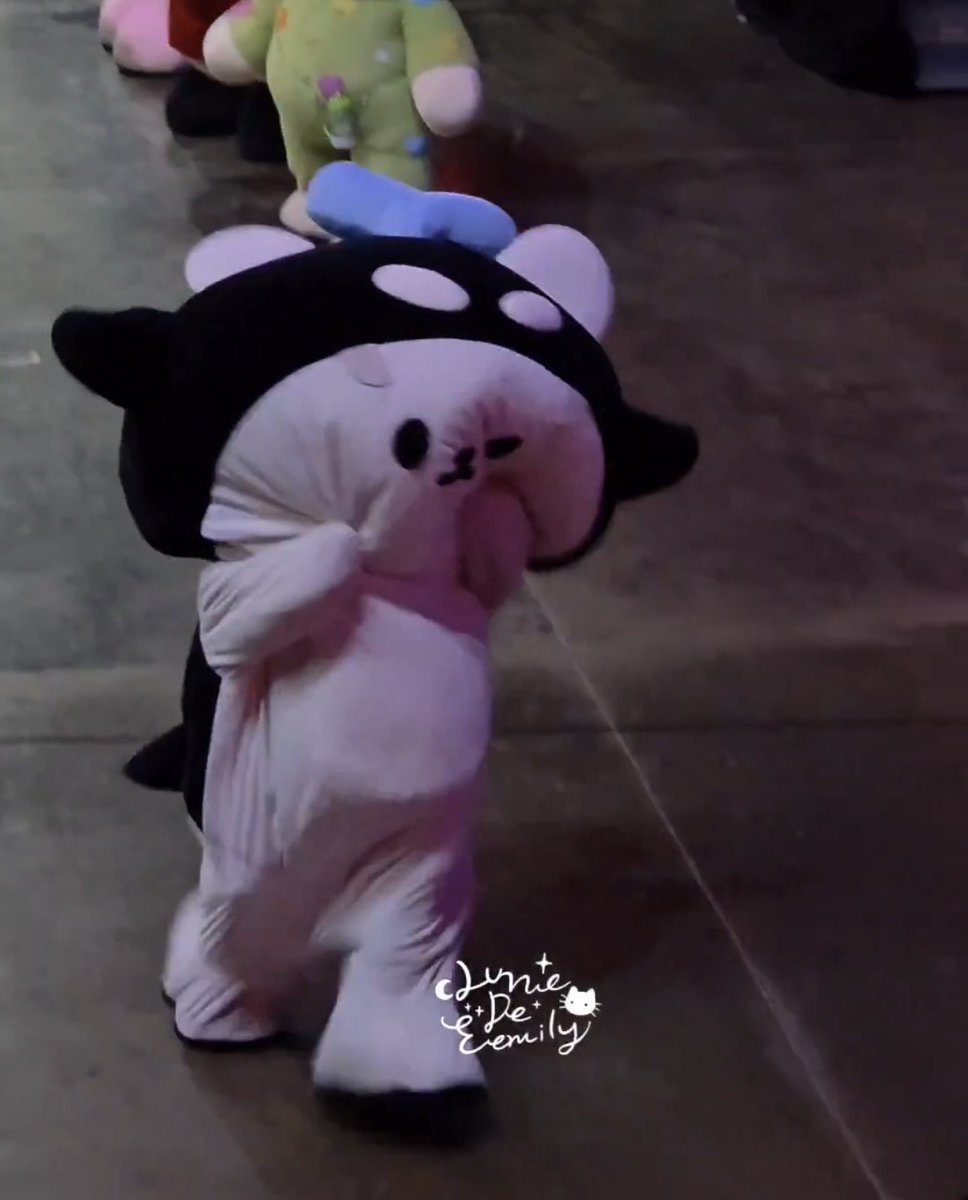 ppptity's tweet image. อ้วมลูก หน้าบี้เลย 55555555555555555555555555555