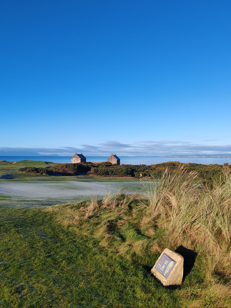 PrestwickStNich's tweet image. A very Merry Christmas from everyone at a frosty Prestwick St Nicholas Golf Club.