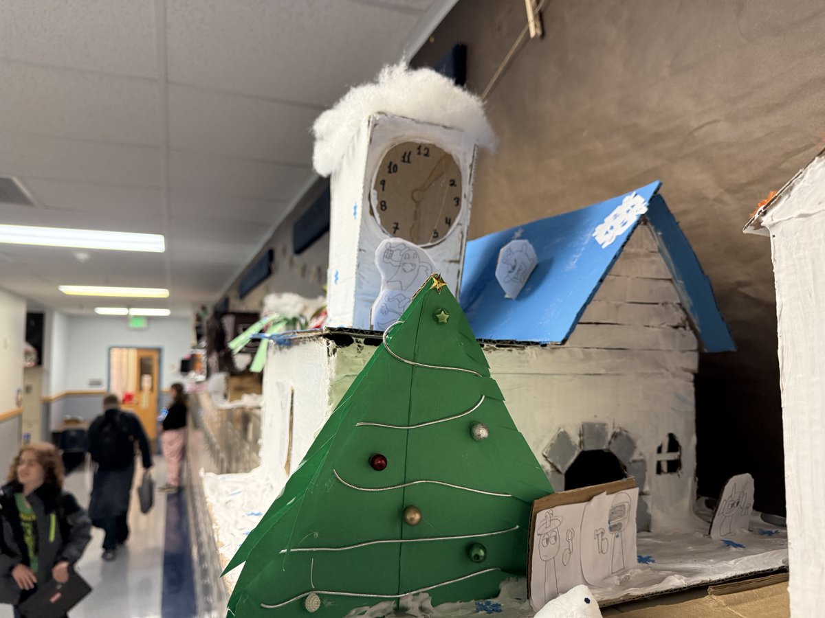 Art students at SA Middle School in Pleasant Grove are getting creative! 🍬🏠
Using just cardboard, imagination, and lots of creativity, students designed their own gingerbread houses—no sugar required!