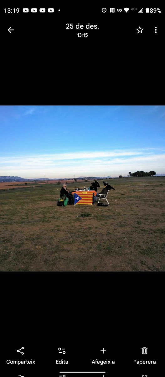 El dia de Nadal de 2018  dinant  al Pla de Lledoners mentre cridavem, "no esteu sols"
Quin malbaratament, que ingenus creure'ns aquesta colla d'estafadors
No rigueu si us plau