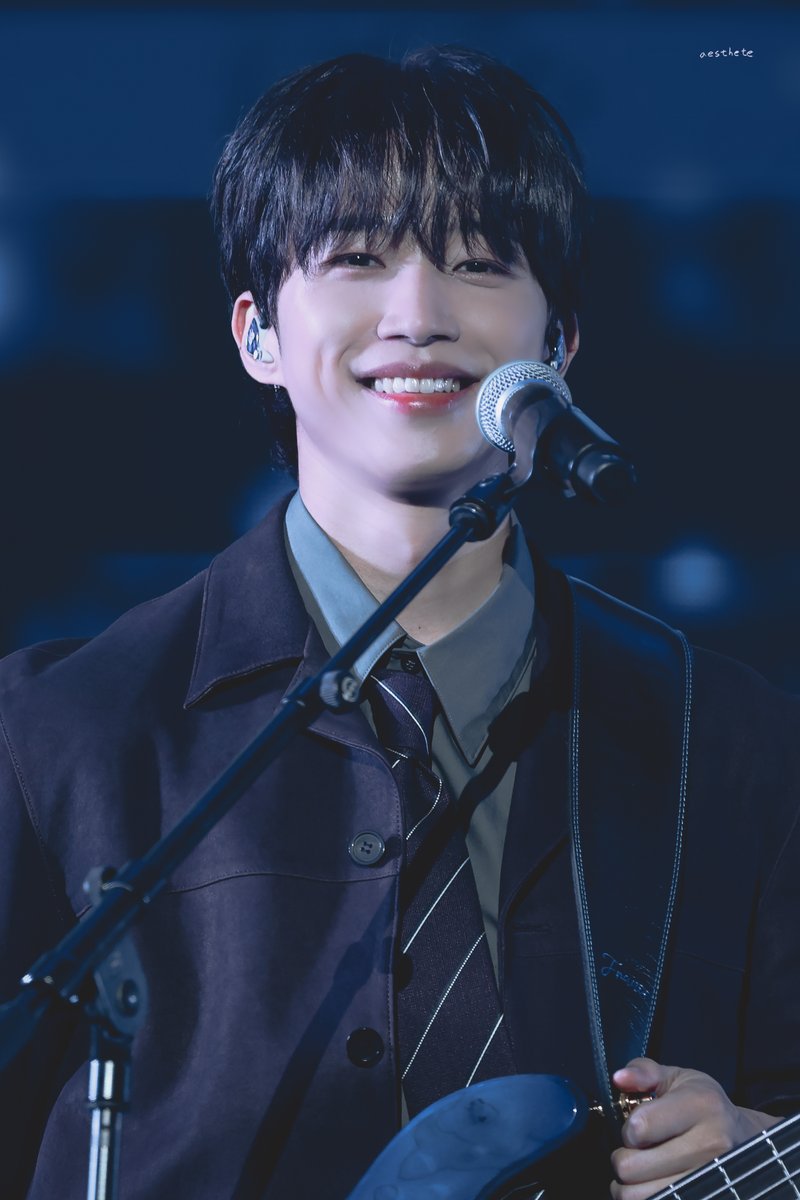 dearest_nf's tweet photo. 251219 엔콘4 앵콘 첫콘
#엔플라잉 #NFlying
#서동성 #SeoDongSung
https://t.co/RegdpR0Mtn
https://t.co/ZLTDTUeCxl https://t.co/a59NdecdtX