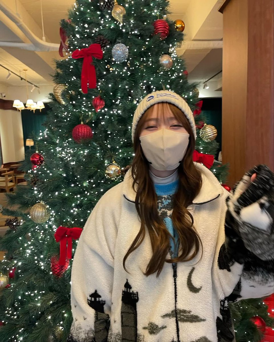 加藤史帆ちゃんとクリスマスツリーが毎年恒例の楽しみになっている🎄