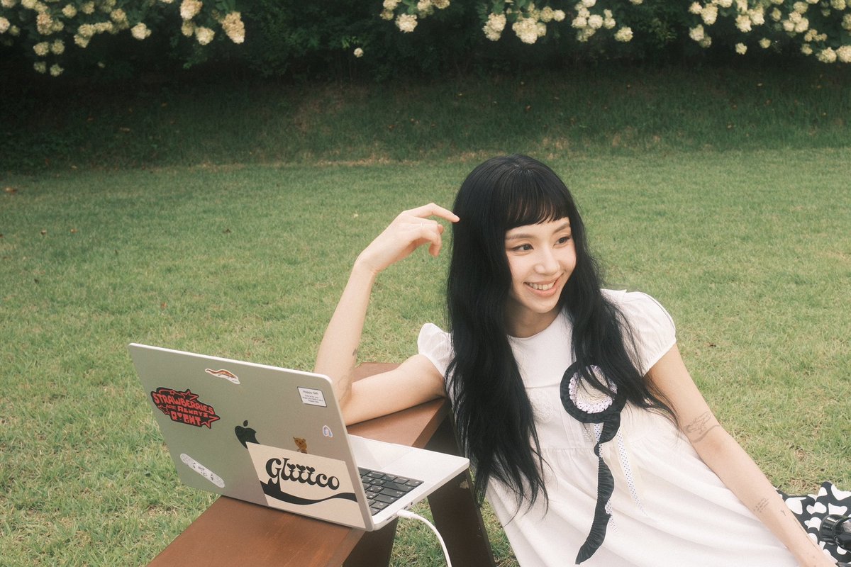 CHAEYOUNG BASE 🏰 tweet media